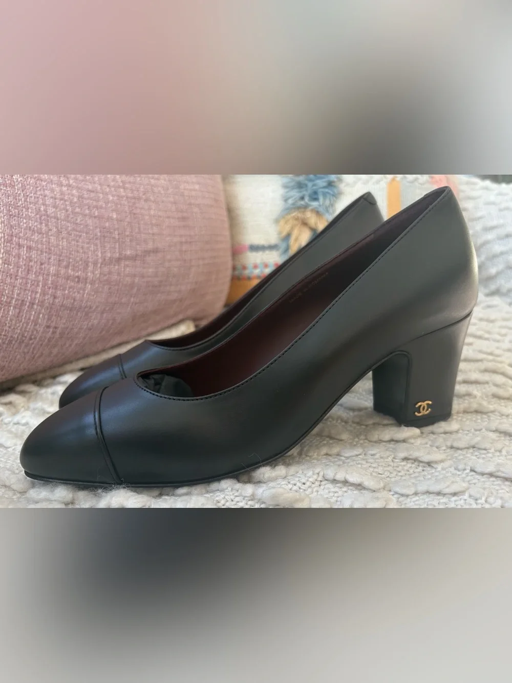 CHANEL UNIFORM•Chanel Black Cap-Toe Elegant Block Pumps w/ Signature Gold CC